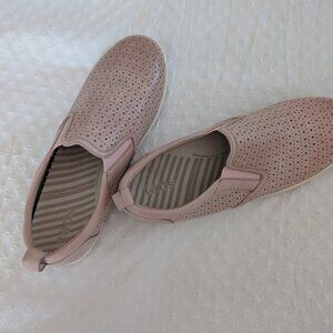 Pink Taos Leather Slip-ons Size 11